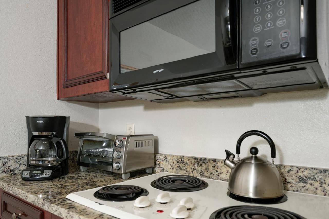 Parc Corniche Condominium Suites Williamsburg Екстер'єр фото