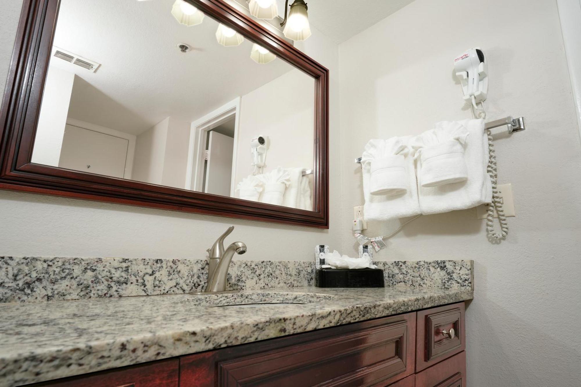 Parc Corniche Condominium Suites Williamsburg Екстер'єр фото